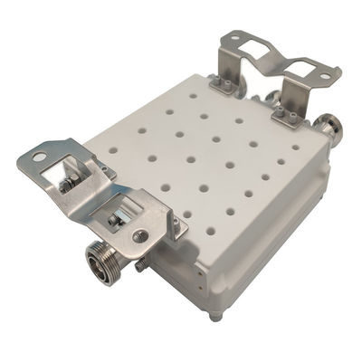 Innen-/Außen IP65 Dreibandkombinator 1710-1880/1920-2170/2300-2700MHz 4.3-10-F DIN-F