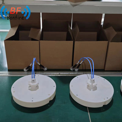 698-4000MHz Dual Polarized 2X2 MIMO Gehäuse Patch Panel Antenne für OEM/ODM-Produktion