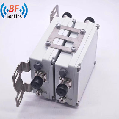 1710-1880/1920-2170/2300-2700MHz HF-Low Pim Quadplexer Grauer Vierbandkombinator -155dbc