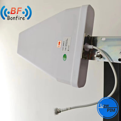 Breitband Indoor Omni Antenne 698-4000MHz 3G/4G/GSM/LTE Weiß mit N weiblichem Anschluss