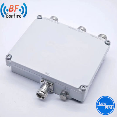Low Pim Combiner VHF UHF Band Duplexer für die Netzwerkabdeckung von 1710-2170 MHz 2300-2690 MHz