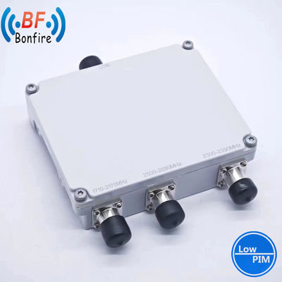 Low Pim Combiner VHF UHF Band Duplexer für die Netzwerkabdeckung von 1710-2170 MHz 2300-2690 MHz