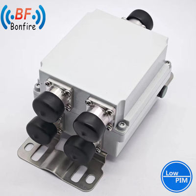 Indoor/Outdoor HLQ-XXXXX Dual-Band-Kombinator für die Basisstation 1710-2170 MHz 2300-2690 MHz