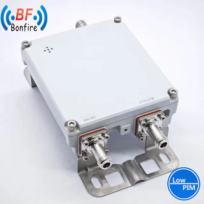 Indoor/Outdoor HLQ-XXXXX Dual-Band-Kombinator für die Basisstation 1710-2170 MHz 2300-2690 MHz