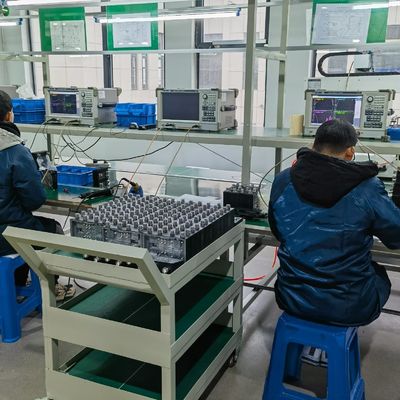 4.3-10 F Schnittstelle 698-4000 MHz Stromspalter für Gebäudetelekommunikationssysteme
