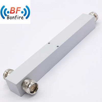 Innen-/Außen-Zwei-Wege-Reaktionsstromsplitter -160dbc IP65 350-3800MHz N Weiblich Grau