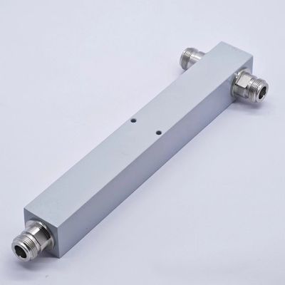 5000-6000MHz N Weiblicher 2-Wege-Stromsplitter mit IP65 Paket Bruttogewicht 0,510kg