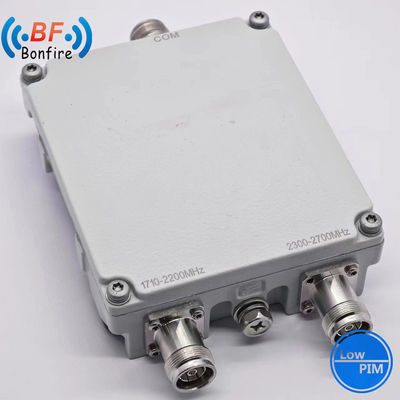 HF-Kombinator 1710-1880 1920-2170 2300-2400 2500-2700m Niedrig Pim -112dbc 300W Triplexer