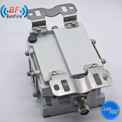 2500-2700MHz Triplexer RF Triplexer Low Pim Quadplexer Kombinator für die Telekommunikation