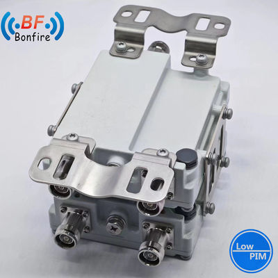 RF-Triplexer Diplexer-Kombinator 1710-1880 1920-2170 2300-2400 2500-2700MHz Einzel 4,3-10f -160 Dbc IP67