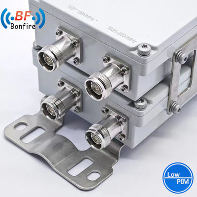 RF-Triplexer Diplexer-Kombinator 1710-1880 1920-2170 2300-2400 2500-2700MHz Einzel 4,3-10f -160 Dbc IP67