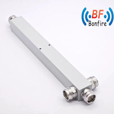 Hochleistung 617-4000MHz HF Breitband-Leistungssplitter Grau 3-Wege-Leistungsdivider -160dbc