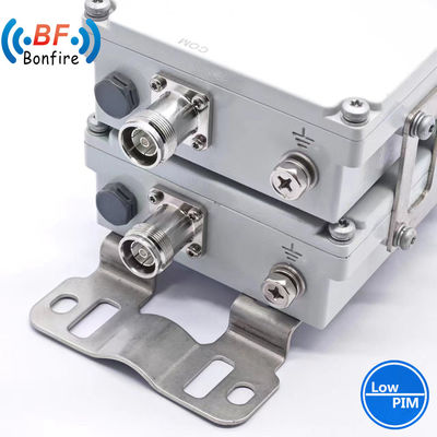 300 Watt Triplexer RF Diplexer mit 4,3-10 weiblichem Stecker -112dbc 1920-2170 2300-2400MHz