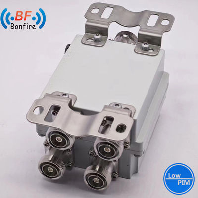 Triplexer RF Diplexer Outdoor Hexagon-Band-Kombinator mit weiblichem DIN-Anschluss -153dbc
