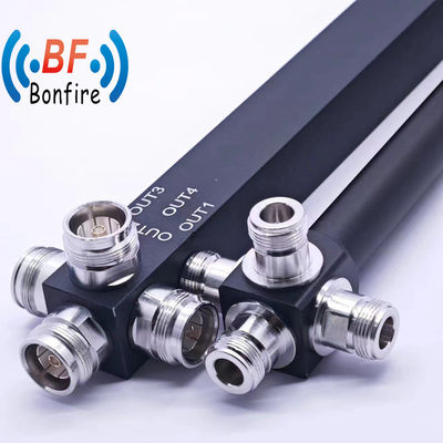 Innen-/Außen IP65 2400-6000MHz Low Pim 4 Way RF Power Splitter für eine einfache Installation