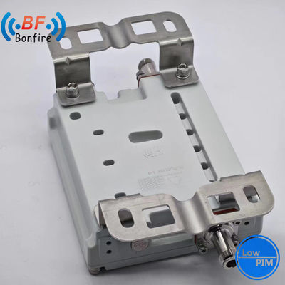 2300-2400 2500-2700MHz Triplexer HF Diplexer HF Quadplexer Kombinator 200W N Weiblicher Stecker für die öffentliche Sicherheit