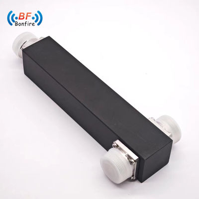 Grauer 2-Wege-Splitter 2400-6000MHz DIN-F Schwarz