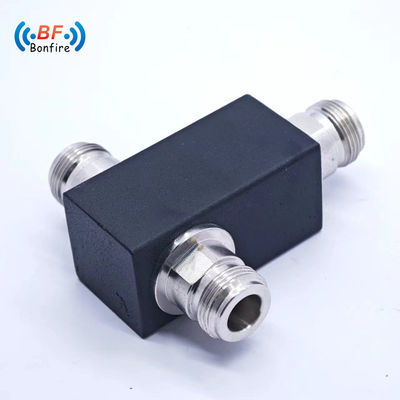 500W 2-Weg-Stromsplitter 5000-6000MHz -155dBc 4.3-10 weiblich IP65 angepasste Graufarbe