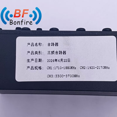 HLQ-XXXXX Tri-Band Combiner 1710-1880 1920-2170 3300-3700MHz mit 4,3-10-F DIN-F N-F