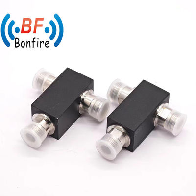 Kundenspezifischer 5g Power Splitter Combiner 617-4000MHz RF Power Divider für Gebäude-Das