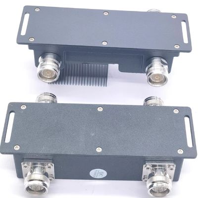 Grauer DQ-0740-227701 Hybrid-Kombinator Hybrid-Kopplung 2 in 2 aus 698-4000MHz 4,3-10 F Rot