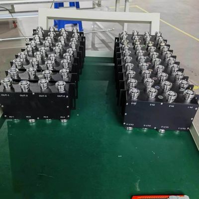 Hybridkombinator Hybridkopplung 4 in 4 aus 698-3800MHz DIN-F mit DIN-F-Schnittstelle
