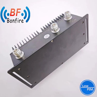 Grau 698-3800MHz 3dB Hybrid-Kopplung 4,3-10 weiblich 4 in 4 aus Kombinator IP65 -160dbc