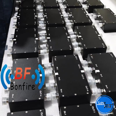 4.3-10 weiblich -160dbc 300W 4 in 4 aus Hybrid-Kombinator für im Gebäude Das 698-3800MHz