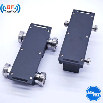 Innen-/Außen IP65 698-4000MHz 4 in 1 VHF-Hybridkopplung mit N-Frauen-Typ