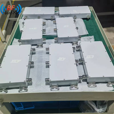 Rot 698-4000MHz 3X3 3in 3out 300W 155pim RF Hybrid Kopplung Hybrid-Kombinator für Das Ibs