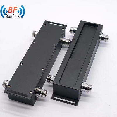 Customized Red RF Hybrid Combiner 2 in 2out 698-4000MHz Niedrig Vswr 2 dB Brücke Hybrid Kopplung