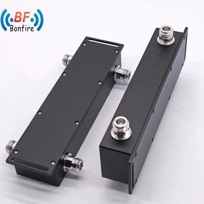 Customized Red RF Hybrid Combiner 2 in 2out 698-4000MHz Niedrig Vswr 2 dB Brücke Hybrid Kopplung