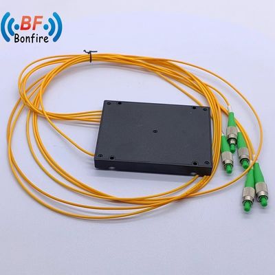 1*4 Einzelmodus-PLC-Splitter 0,500 kg mit Paketgröße 25,00cm * 20,00cm * 10,00cm