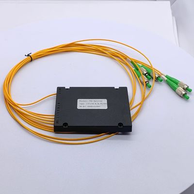 1*4 Einzelmodus-PLC-Splitter 0,500 kg mit Paketgröße 25,00cm * 20,00cm * 10,00cm