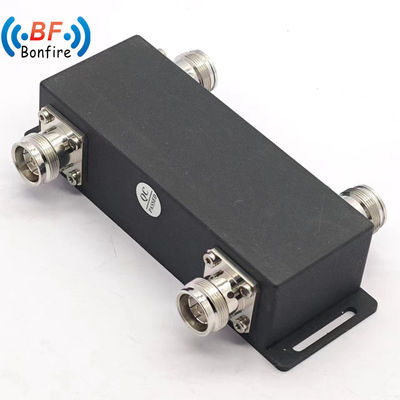 DQ-XXXXX Hochleistungs-HF-Hybrid-Kopplungskombinator 3 in 3 aus 617-3800MHz Rot angepasst