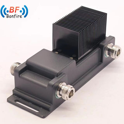 Low Pim RF Hybrid-Kombinator -160dbc 300W 698-4000MHz 4.3-10 Weibliche 2 in 1 aus 3dB Hybrid-Kopplung Rot