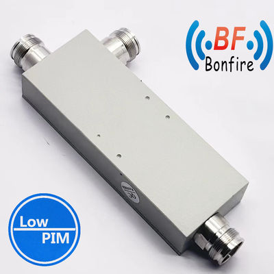 300 W N Weibliche Innen-/Außen IP65 Niedrig Vswr 698-2700MHz Richtkopplung Hohlraumkopplung