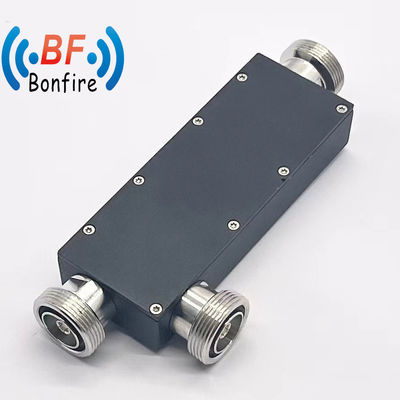 20W N weibliche Doppelrichtungskopplung für 1.5GHz-4.5GHz-Frequenzen in kundenspezifischer Farbe