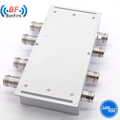 Grauer DQ-XXXXX 4 in 4 aus Hybrid-Kombinator mit angepassten Parametern 617-3800MHz -161dbc