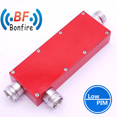 698MHz-3800MHz Frequenzbereich 300W 0,44dB Niedrige Einfügung Verlust Hohlraum Richtungskopplung