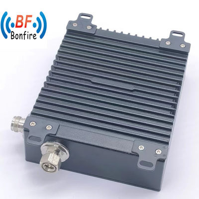 698-2700MHz RF Low Pim Koaxial Fixed Attenuator 4,3-10 Männlich auf weiblich 8dB -160dbc IP65 Rot