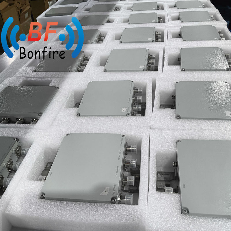 4.3-10f DIN-F-Schnittstelle RF Quadplexer Multiplexer für 698-960/1710-1880/1920-2170/2600-3800MHz