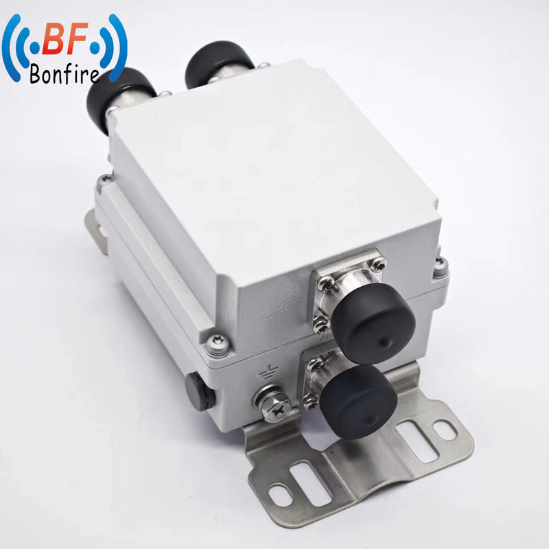 Innen-/Außen IP65 1710-2170MHz 2300-2690MHz HF-Signalleinheit Dual Band Duplexer Kombiner
