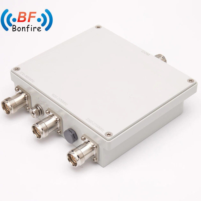 1710-2170MHz 2300-2690MHz HF-VHF-Doppelbandkombinator N Weiblicher Typ für die öffentliche Sicherheit