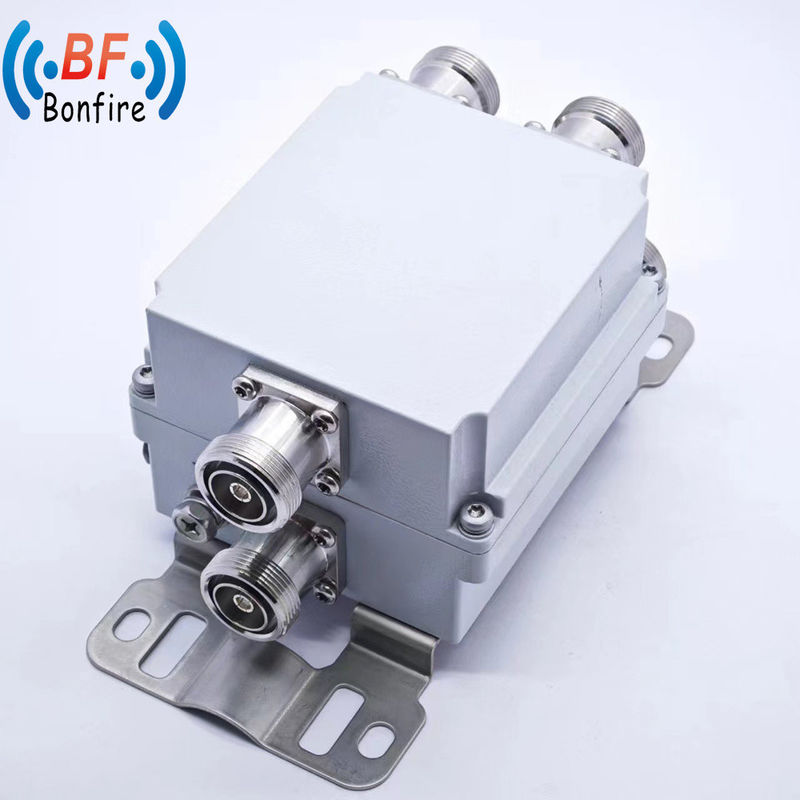 Innen-/Außen IP65 1710-2170MHz 2300-2690MHz HF-Diplexer mit weiblichem 7/16DIN-Anschluss