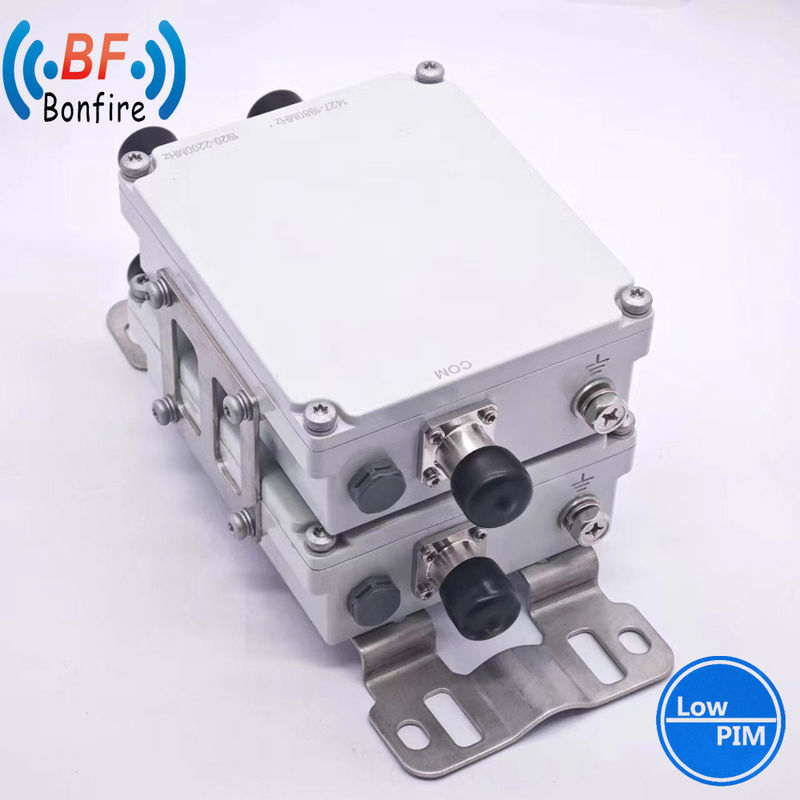 HLQ-XXXXX UHF 2300-2400 2500-2700MHz HF Hohlraum-Duplexer N Weiblicher Typ Niedrig-Pim-Kombinator