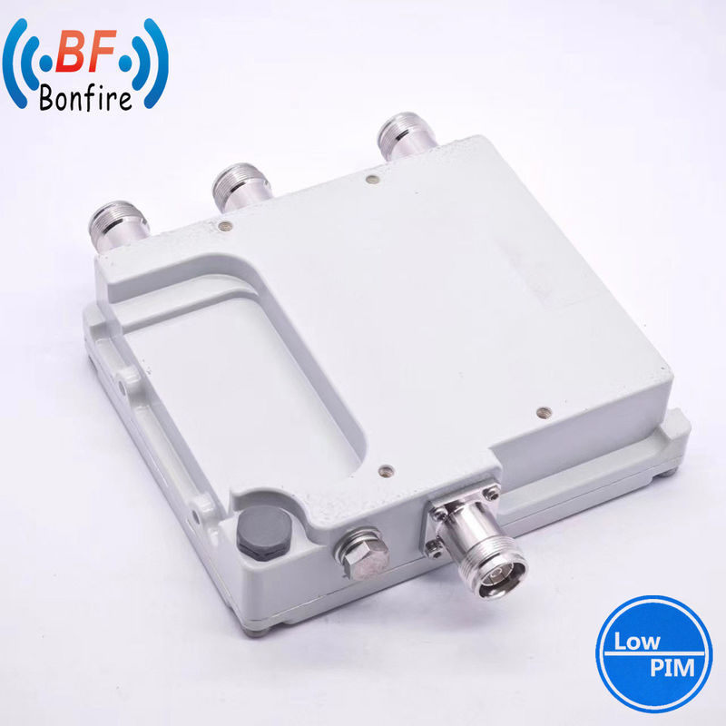 VHF-UHF-Duplexer 1710-2170MHz 2300-2690MHz-Diplexer für Zweispur-Radiorepeater-System
