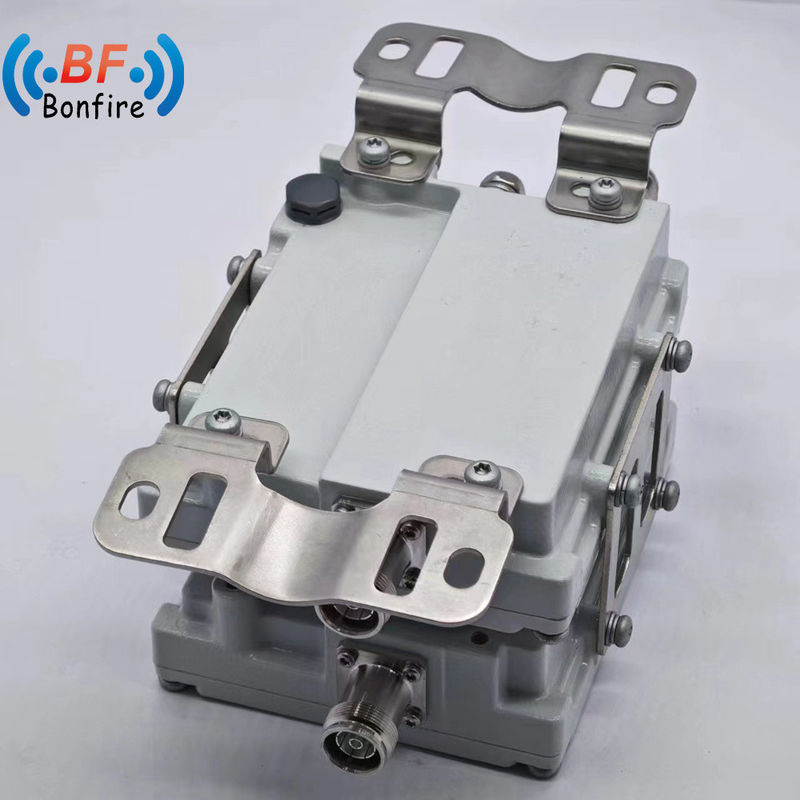 4.3-10 weiblicher Stecker 5g HF Quad-Combiner 1710-1880 1920-2170 2300-2400 2500-2700MHz