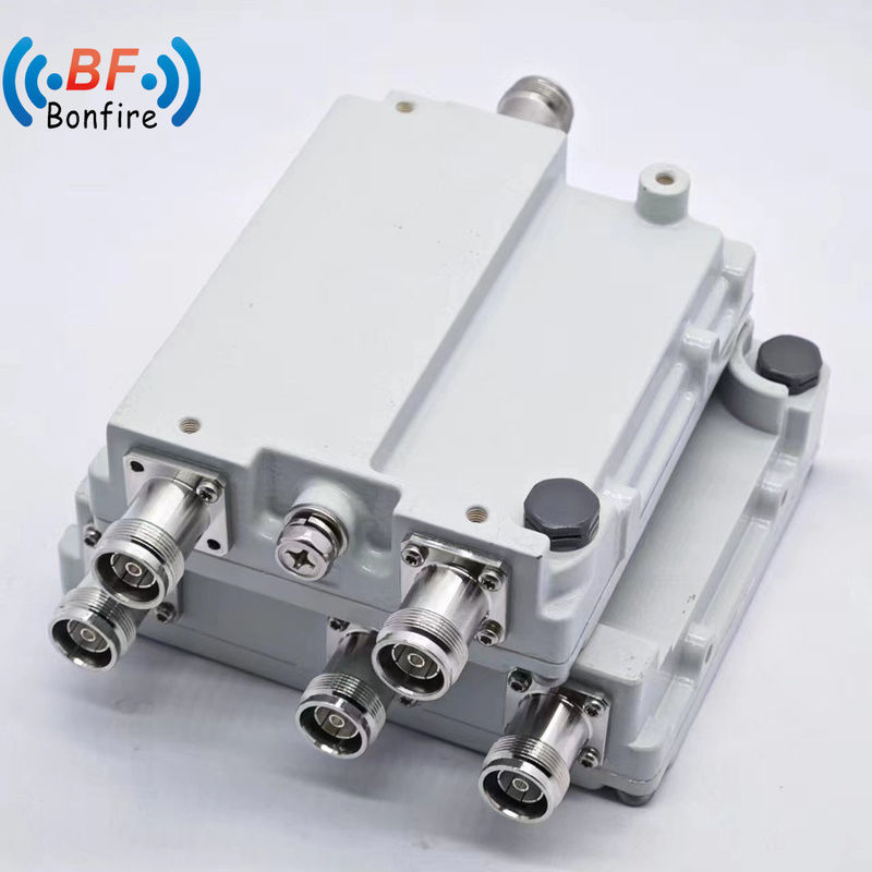 RF 1710-1880 1920-2170 2300-2400 2500-2700MHz GSM Dcs WCDMA DIN-Frauen-Twin-Band Triplexer-Kombinator