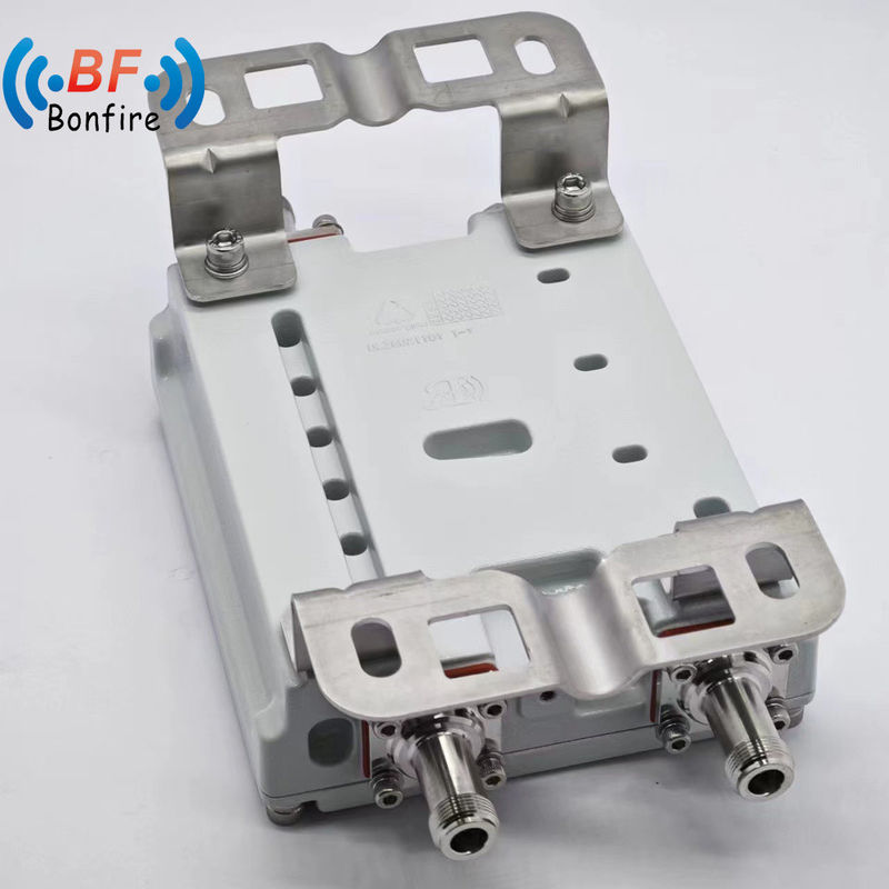Passive Kombinator RF Triple Band Triplexer für GSM Dcs WCDMA DIN-Frauen RF Diplexer